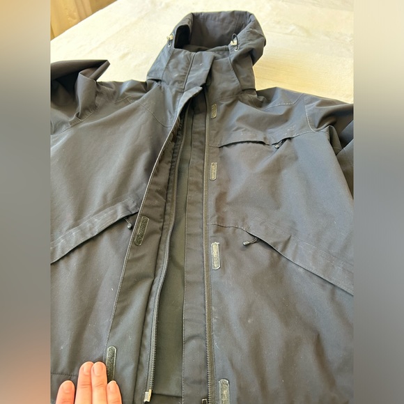 MEC Eco Storm Shell Rain Jacket Windbreaker - Picture 9 of 15